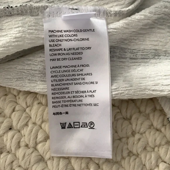 🖤🤍Anthropologie white with black striped top - Picture 4 of 5